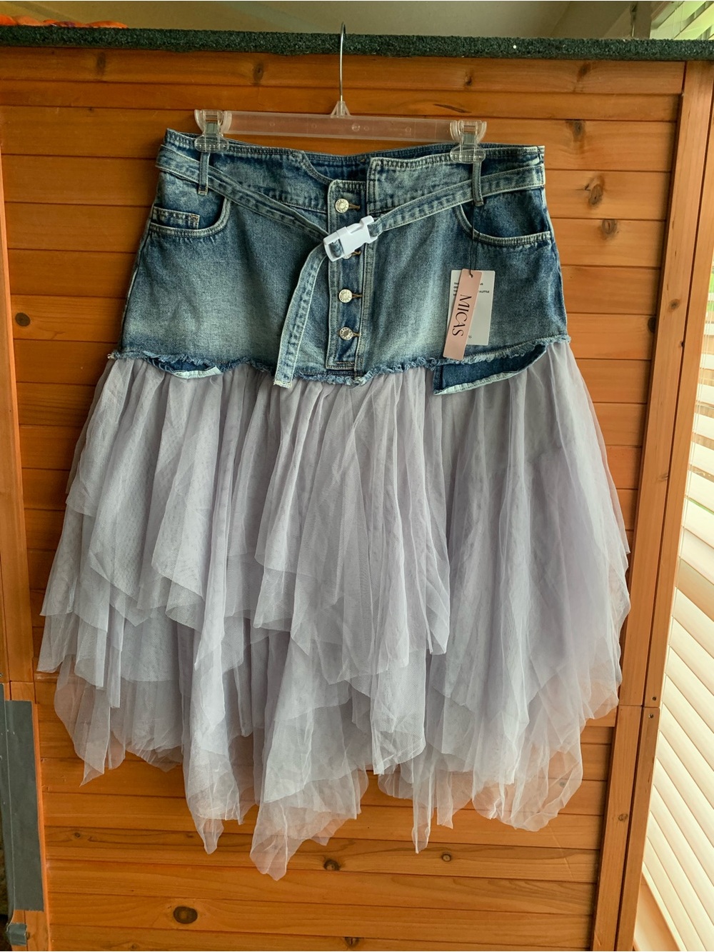 NWT Micas Denim and Tulle Belted 4 Button Skirt. 1XL